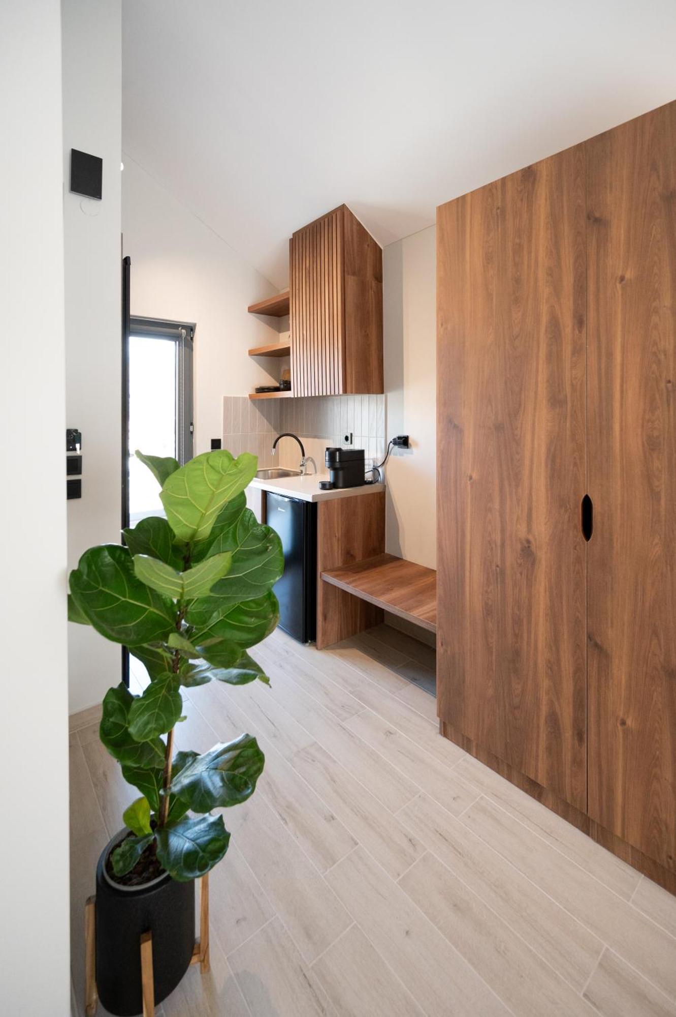 Dwell House 5 호텔 이오아니아 외부 사진